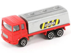 MAJORETTE (FRANCE) (1)
