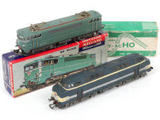 HORNBY 'HO' (2)