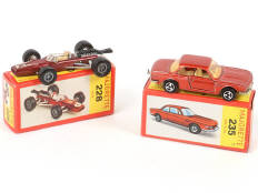 MAJORETTE (FRANCE) (2)