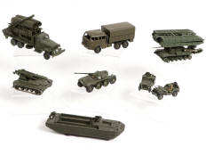 DINKY TOYS (FRANCE) (8)