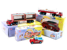 CORGI TOYS (GB) (4)