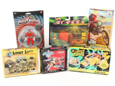 Lot 151 - DIVERS (6)