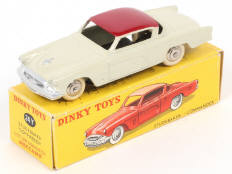 Lot 334 - DINKY TOYS (FRANCE) (1)