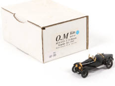 Lot 209 - O.M KIT (FRANCE) (1)