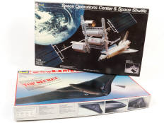 REVELL (USA) (2)