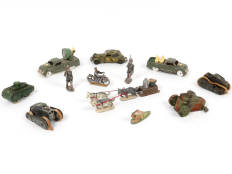Lot 233 - DIVERS (14)