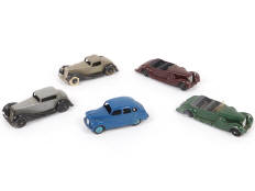Lot 275 - DINKY TOYS (GB) (5)