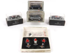 Lot 43 - DIVERS (5)