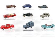 Lot 289 - DINKY TOYS (9)