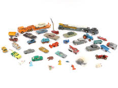 Lot 83 - DIVERS (40)