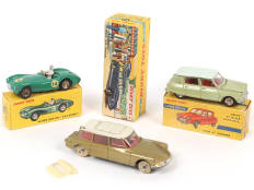 Lot 322 - DINKY TOYS (FRANCE) (3)