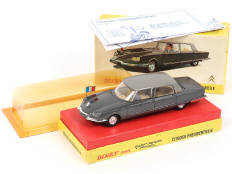 Lot 348 - DINKY TOYS (FRANCE) (1)