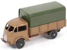 Lot 353 - DINKY TOYS (FRANCE) (1)