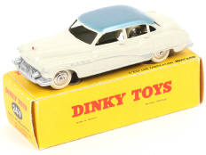 Lot 331 - DINKY TOYS (FRANCE) (1)