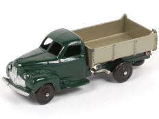 Lot 351 - DINKY TOYS (FRANCE) (1)
