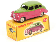 Lot 394 - DINKY TOYS (GB) (1)