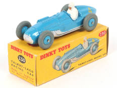 Lot 389 - DINKY TOYS (GB) (1)