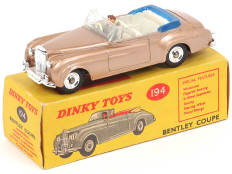 Lot 401 - DINKY TOYS (GB) (1)