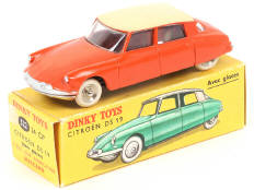 Lot 318 - DINKY TOYS (FRANCE) (1)