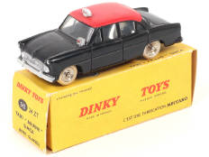 Lot 335 - DINKY TOYS (FRANCE) (1)