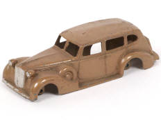 Lot 298 - DINKY TOYS (FRANCE) (1)