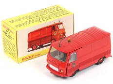 Lot 361 - DINKY TOYS (FRANCE) (1)