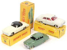 Lot 274 - DINKY TOYS (FRANCE) (3)