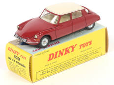 Lot 223 - DINKY TOYS (FRANCE) (1)