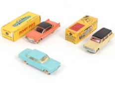Lot 325 - DINKY TOYS (FRANCE) (3)