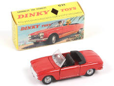 Lot 315 - DINKY TOYS (FRANCE) (1)