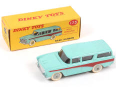 Lot 271 - DINKY TOYS (GB) (1)