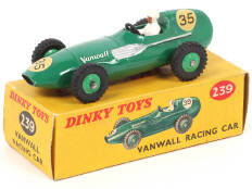 Lot 274 - DINKY TOYS (GB) (1)