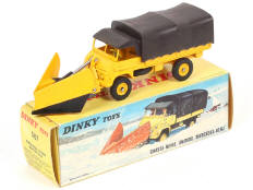 Lot 319 - DINKY TOYS (FRANCE) (1)