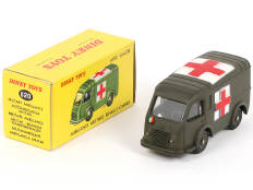 Lot 321 - DINKY TOYS (FRANCE) (1)