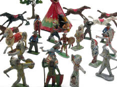 FIGURINES DIVERSES (44)