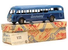 C.I.J. (FRANCE) (1)
