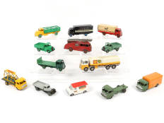 DINKY TOYS (13)