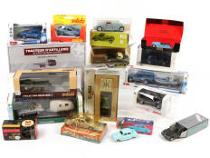 Lot 153 - DIVERS (16)