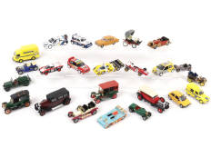Lot 122 - DIVERS (24)