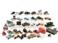 Lot 172 - DIVERS (48)