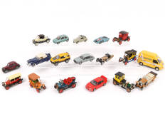 Lot 79 - DIVERS (18)