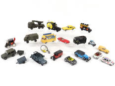 Lot 117 - DIVERS (21)