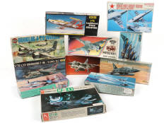 Lot 42 - DIVERS (11)
