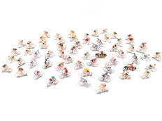 Lot 23 - DIVERS (40)