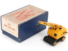 Lot 247 - DINKY TOYS (FRANCE) (1)