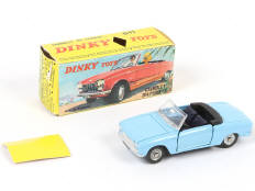 Lot 233 - DINKY TOYS (FRANCE) (1)