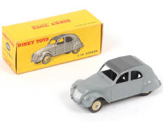 Lot 227 - DINKY TOYS (FRANCE) (1)