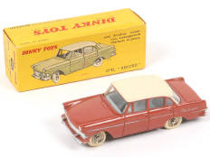 Lot 245 - DINKY TOYS (FRANCE) (1)