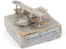 Lot 300 - DINKY TOYS (GB) (1)