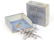 Lot 306 - DINKY TOYS (GB) (1)
